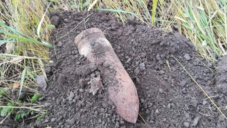 “Чорні археологи” в Червоній Слободі викопали снаряд часів другої світової
