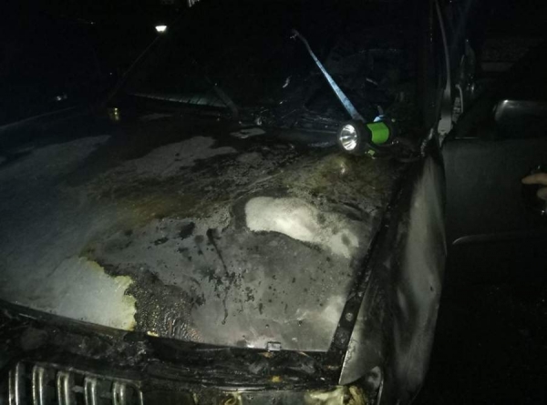 У Черкасах на Митниці підпалили автомобіль