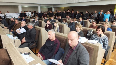 Депутати не підтримали петицію про розпуск Черкаської міськради