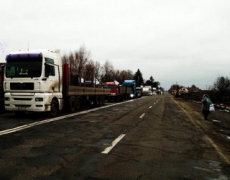 Аграрії заблокували дороги в Черкаській області