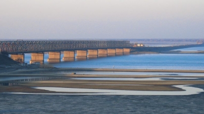 Міст через Дніпро сьогодні відкритий
