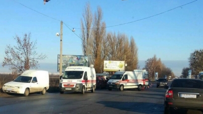 Масштабна ДТП в Черкасах: потерпілих забирали трьома “швидкими”