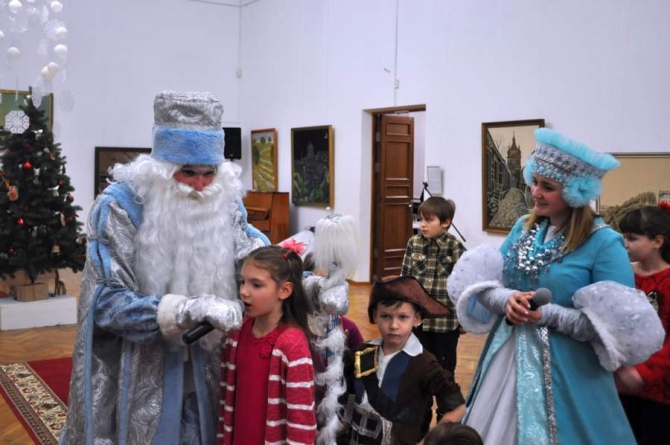 У Черкаському художньому музеї відбулося сімейне свято «Різдвяна Зірка»