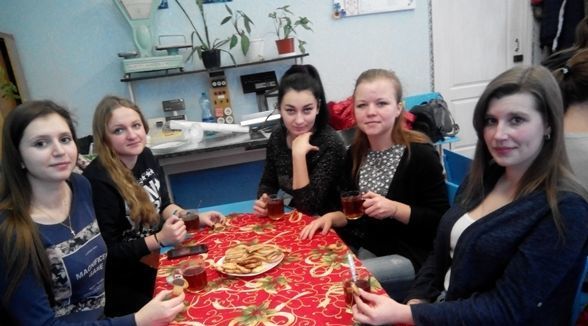 Смілянські студенти вчилися чаювати за традиціями різних країн