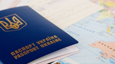 Майже 100 тисяч черкащан оформили торік закордонні паспорти