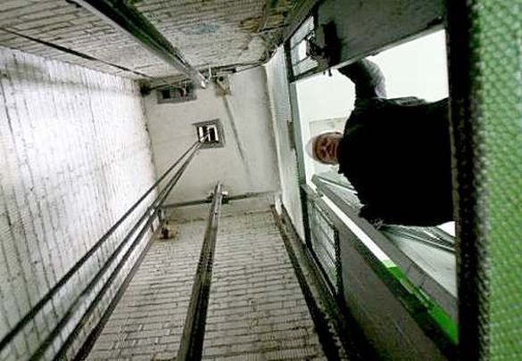 Банда ліфтових крадіїв орудує в Черкасах