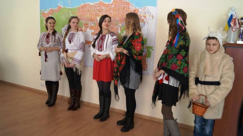 Щедрувальники завітали до Черкаської міської ради