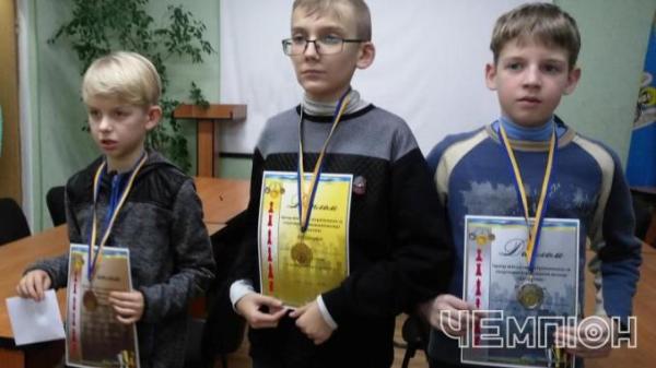 “Золото” всеукраїнського турніру виборов юний шахіст з Черкас