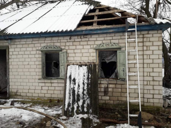 Сусіди винесли з палаючого будинку на Золотоніщині тіло господині
