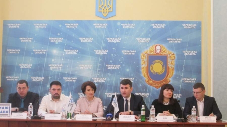 Одружитися в ніч Дня святого Валентина: служба реєстрації пропонує черкащанам романтичну послугу