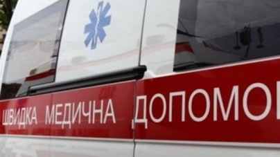У Черкасах самогубець агресивно поводився з медиками