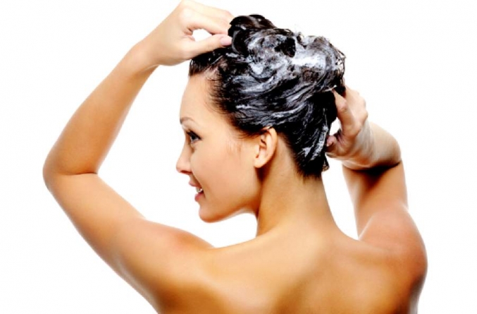 Найвідоміші міфи про шампунь для волосся