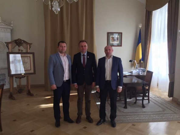 Міський голова Черкас Анатолій Бондаренко зустрівся з мером Львова Андрієм Садовим