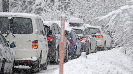 10 автівок витягли черкаські рятувальники зі снігових заметів