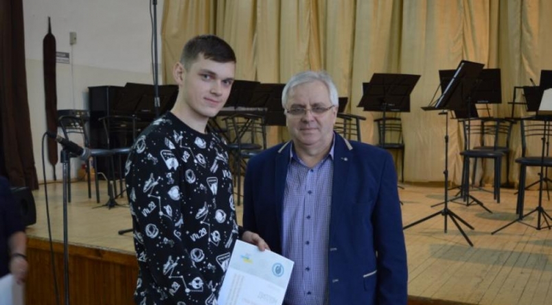 Студент-дизайнер ЧДТУ отримав диплом на Всеукраїнському конкурсі наукових робіт
