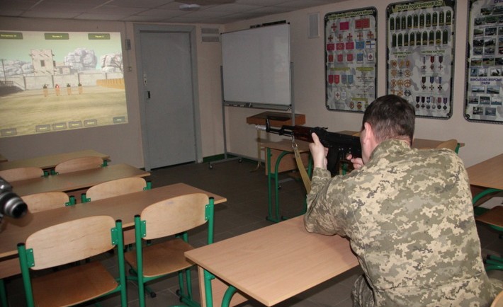 Віртуальний тир обладнали в кабінеті черкаської гімназії