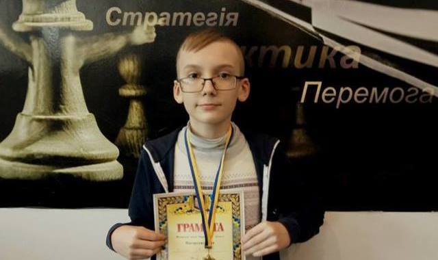 Чемпіоном Черкащини з шахів став хлопець у свій день народження