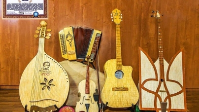 Про створення сірникових музичних інструментів розповів майстер із Черкащини