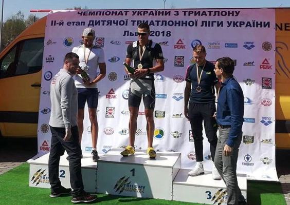 Черкаський триатлоніст здобув «золото» чемпіонату України