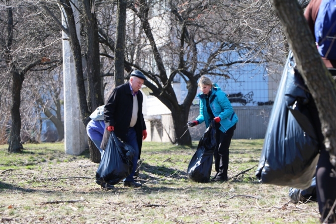 Учора в Черкасах провели міську толоку з прибирання