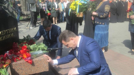 Традиційним мітингом вшанували в Черкасах жертв Чорнобильської трагедії (фото)