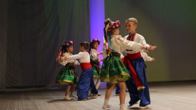 День Подяки відзначили учні 28-ої школи у стінах філармонії