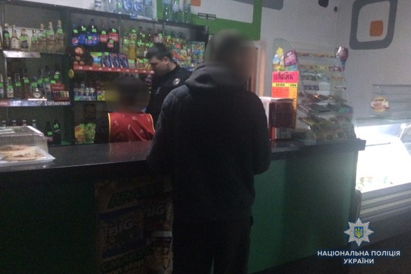 У Леськах, Вергунах та Хацьках торгували спиртовою сумішшю невідомого походження