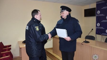 Черкаські поліцейські, що служать на Луганщині, отримали нові офіцерські звання
