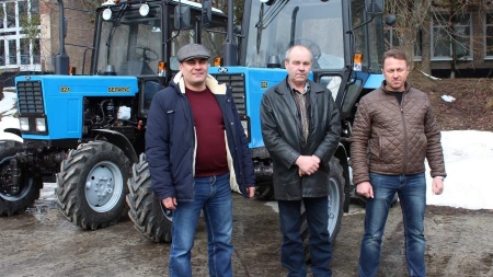 Канівські лісівники придбали два нових трактори