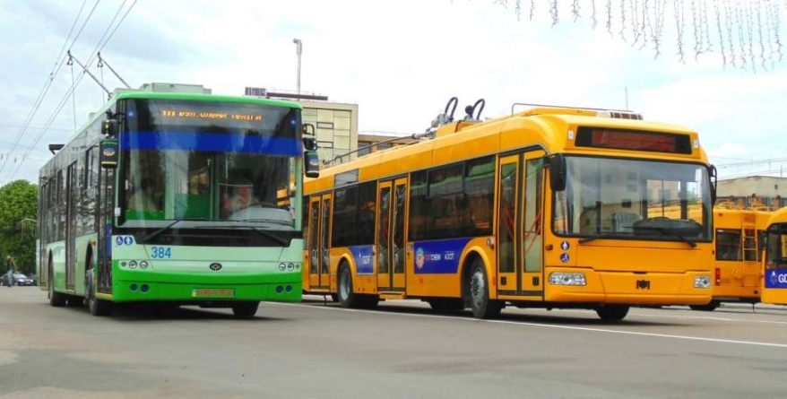 Цього року плануємо оновити наш тролейбусний парк, – мер Анатолій Бондаренко