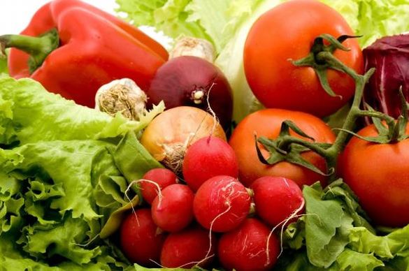 Черкащанам розповіли про ринкові ціни на весняні овочі (Відео)