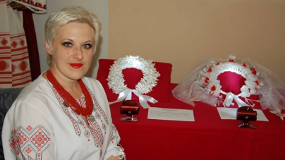 Виставка весільних вінків відкрилася у Шполі