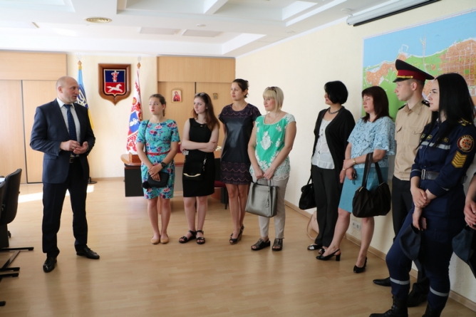 Екскурсію для студентів провели в Черкаській міській раді (Фото)