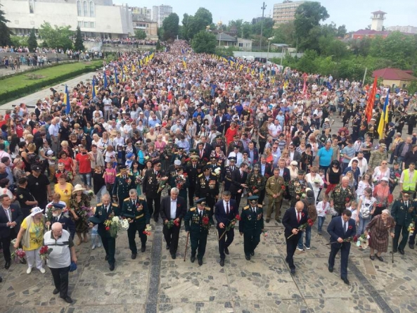 Близько 8 тисяч містян відзначали День Перемоги у Черкасах