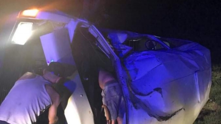 Опівночі в Черкасах водій “Мерседеса” зніс електропору: постраждали троє пасажирів