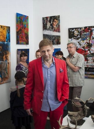 Постмодерністська виставка Павла Пушкаря відкрилась в художньому музеї Черкас
