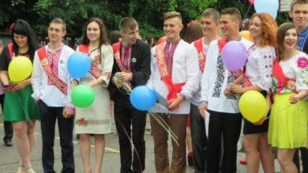 Цього року школу закінчили майже 6 тисяч випускників Черкащини