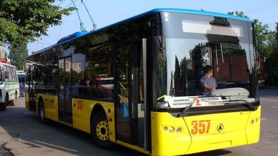 Замість безкоштовного проїзду в тролейбусах черкаським пільговикам пропонують 60 грн на місяць