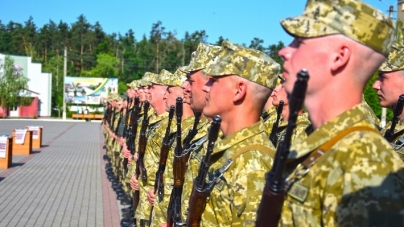 В Оршанці понад сто строковиків присягнули на вірність українському народові