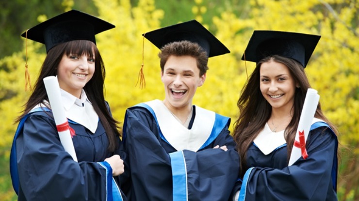 Половина черкаських учнів хочуть стати студентами ВНЗ (Відео)