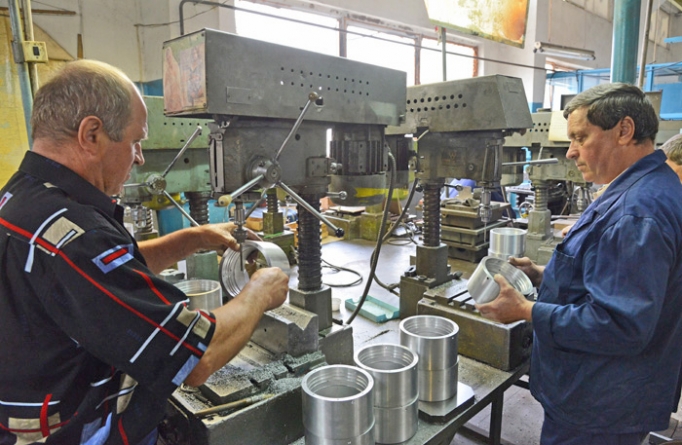 Продукцію військового профілю виробляють на канівському заводі (Фото)