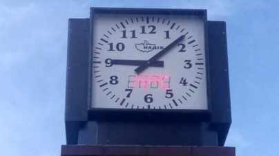 У Черкасах з’явився великий вуличний годинник (Фото)