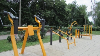 Нові вуличні тренажери з’явилися у шполянському парку (Фото)