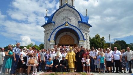 Новозбудований храм УПЦ освятили в селі на Черкащині (ФОТО)