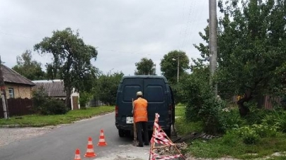Нові решітки зливової каналізації встановили в Черкасах