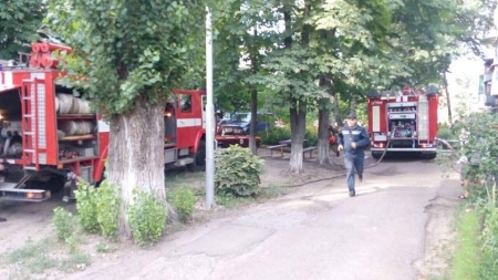 З пожежі в черкаській п’ятиповерхівці евакуювали трьох мешканців