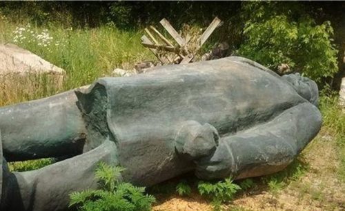 Пам’ятник воїнам АТО встановлять у Лисянці на гроші від продажу бронзового Леніна