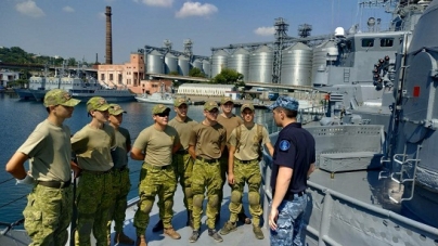 Черкаські юні моряки відвідали в Одесі фрегат «Гетьман Сагайдачний»