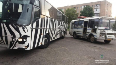 У Черкасах нетверезий водій пасажирського автобуса скоїв ДТП