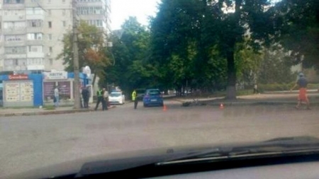 Автівка на «євробляхах» збила велосипедиста в Черкасах